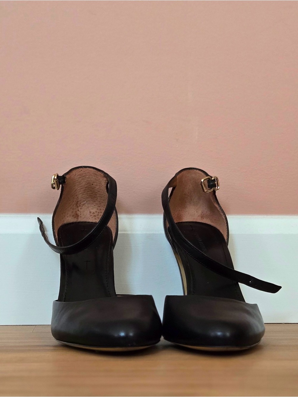 banana republic | julia ankle-strap pump | almond toe | black | us 9.5 - Picture 2 of 5